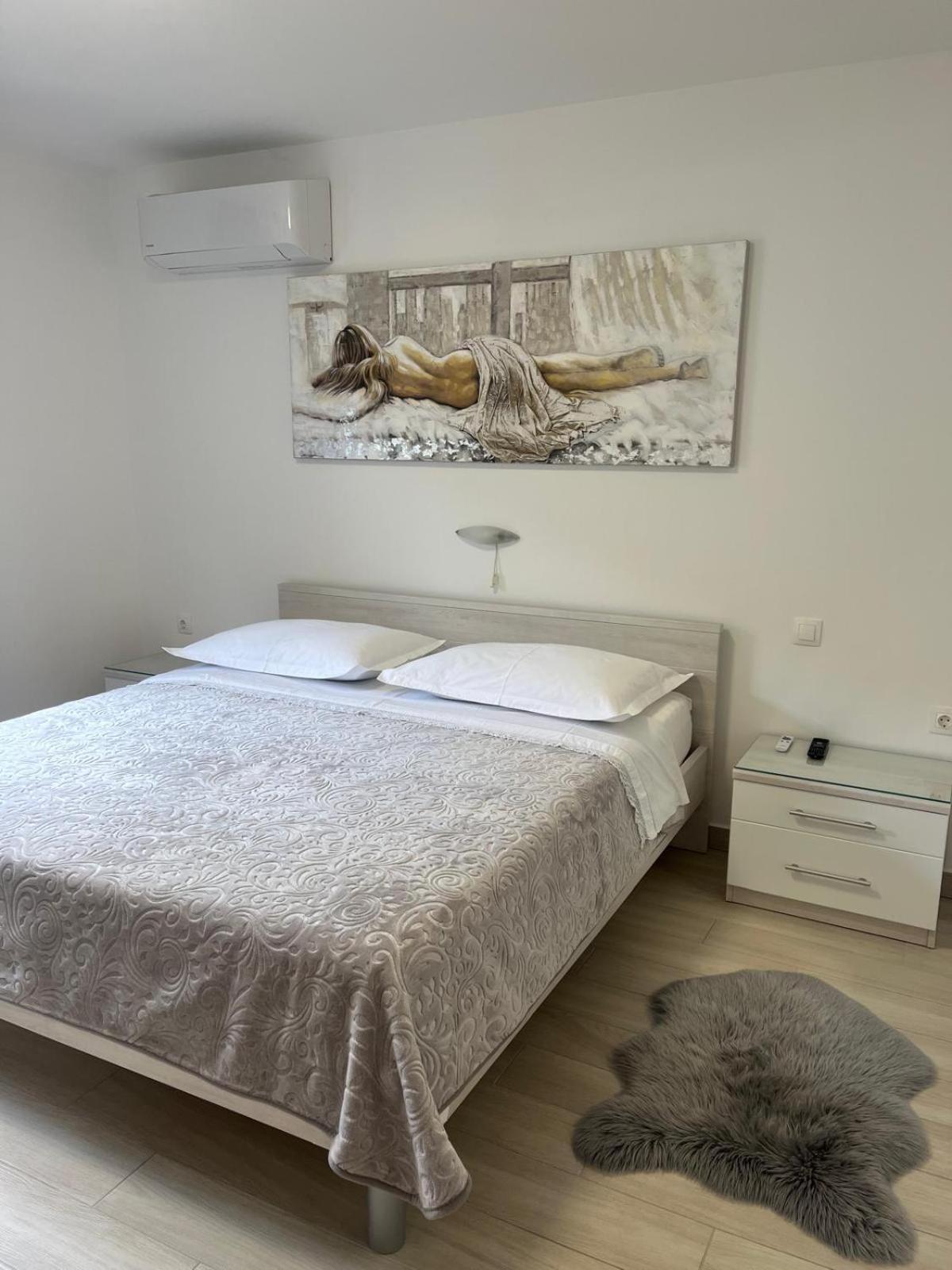 Apartman Tessa Vela Luka Exterior foto